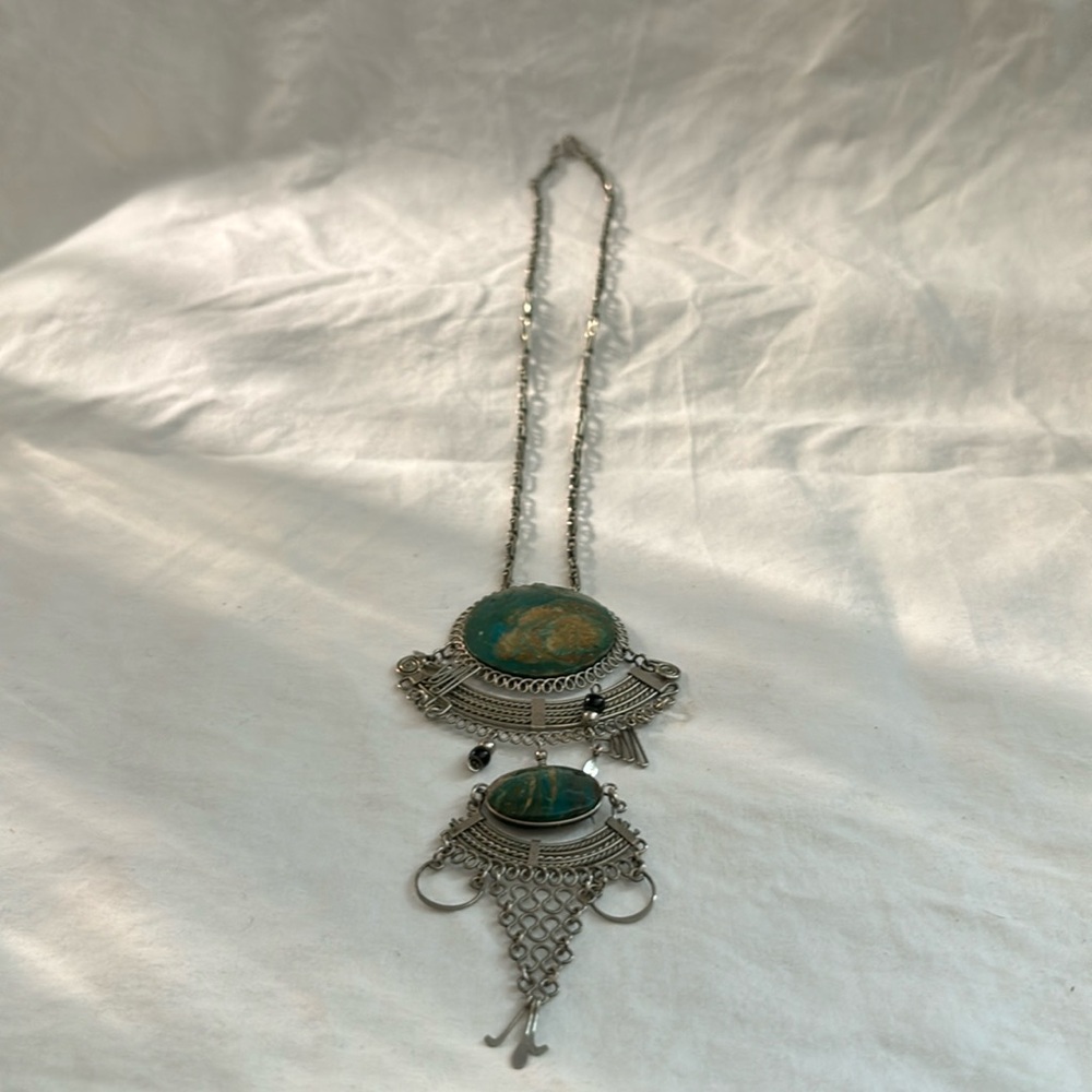 Silver Metal and Turquoise Peruvian Necklace